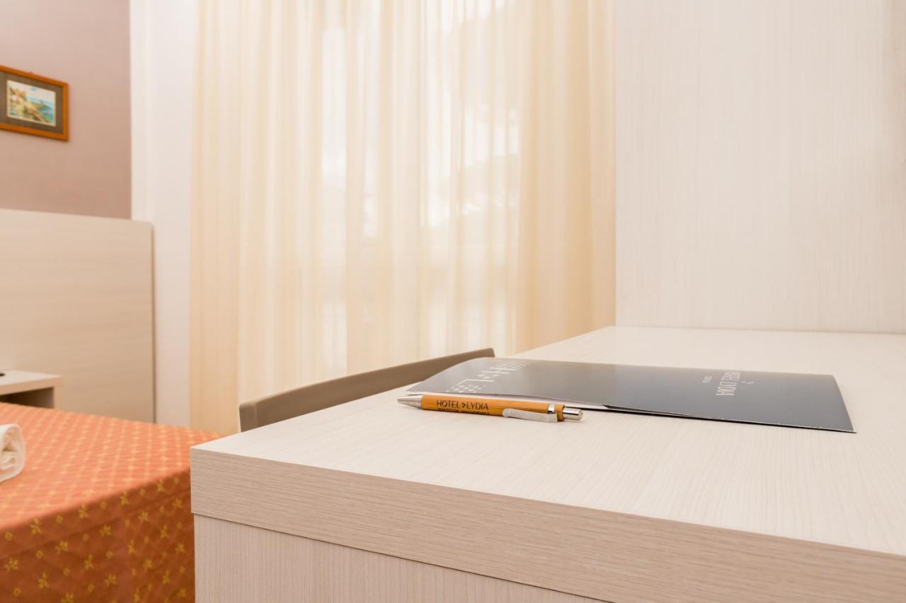 Hotel Lydia Cervia Extérieur photo