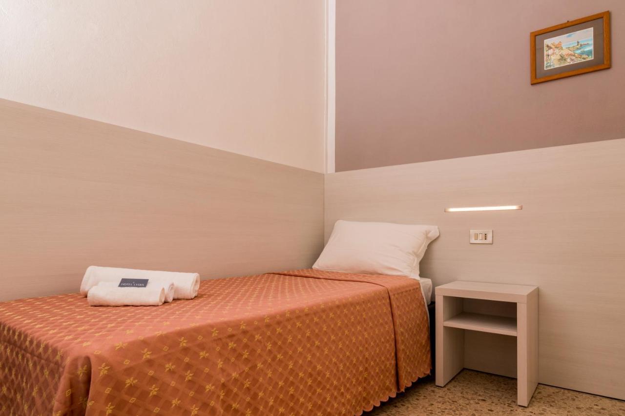 Hotel Lydia Cervia Extérieur photo